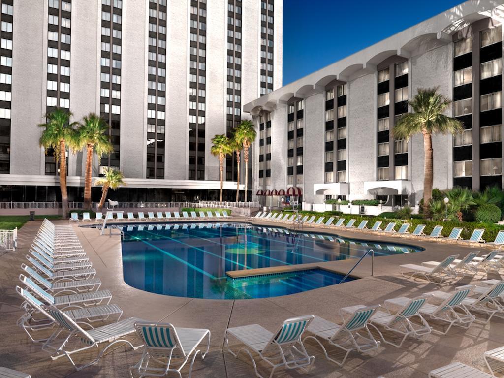 Riviera Hotel & Casino Лас-Вегас Удобства фото