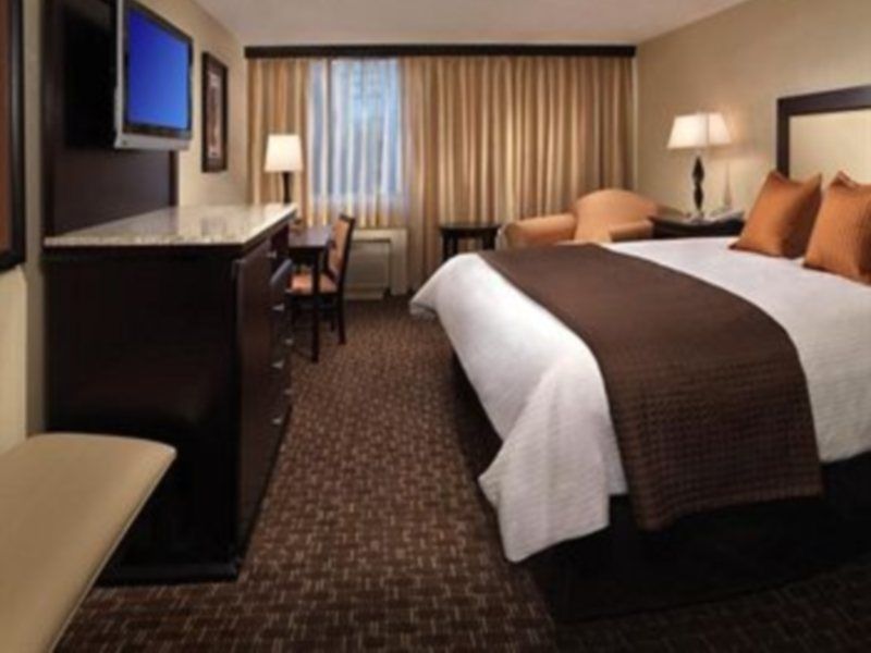 Riviera Hotel & Casino Лас-Вегас Экстерьер фото