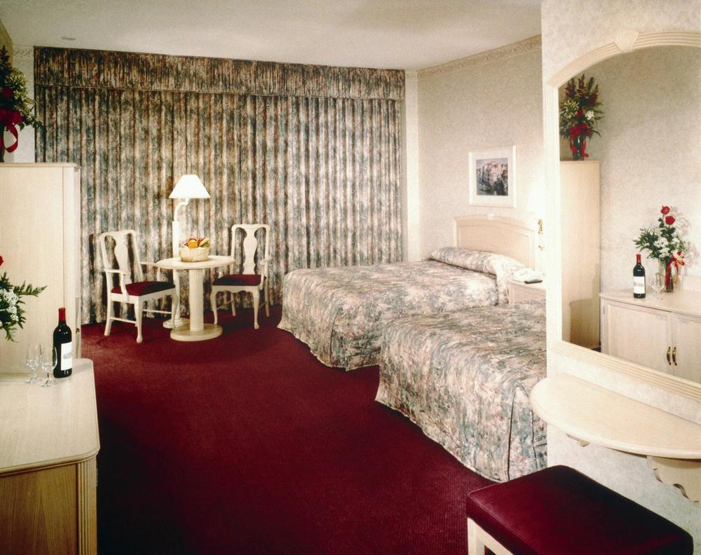Riviera Hotel & Casino Лас-Вегас Экстерьер фото